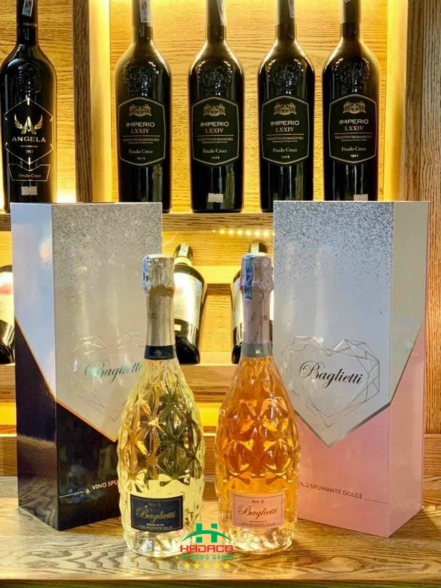 Vang trắng Moscato Diamond No.6 vị thảo mộc ngọt ngào